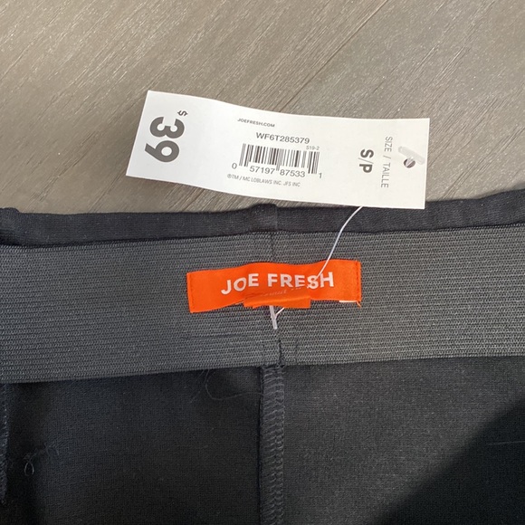 JOE FRESH A-Line Black Mini Skirt (NWT) - Picture 2 of 4